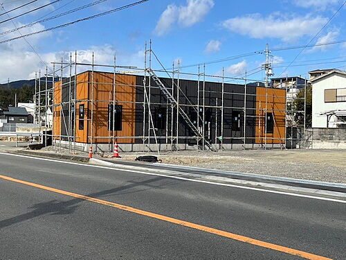 イーストテナント