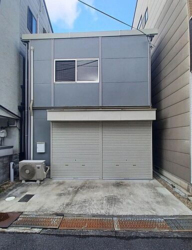 小山北林町倉庫