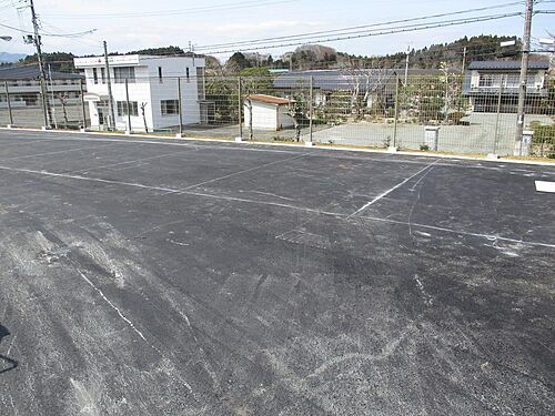 エスポアール富岡駐車場