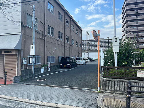 中野モータープール