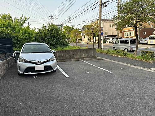 ＦＫ姥子山ドミールイズミ駐車場