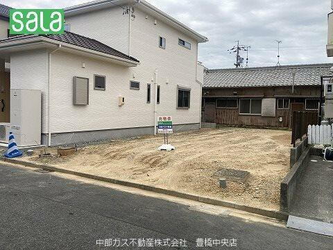 愛知県豊橋市草間町字郷裏 880万円