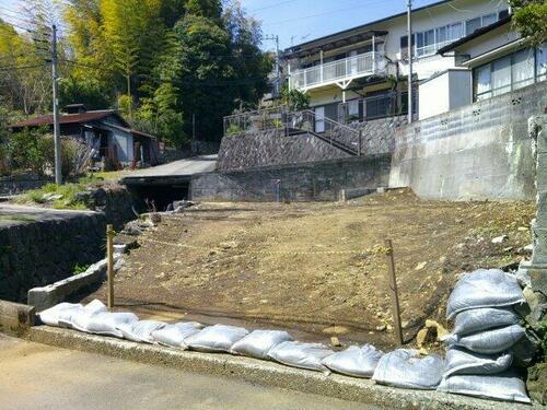 神奈川県足柄下郡湯河原町宮下 870万円