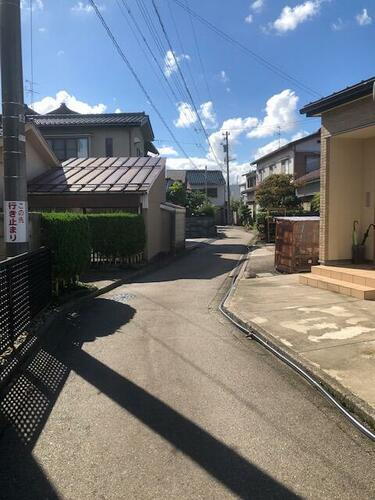 富山県富山市堀川小泉町 736万円