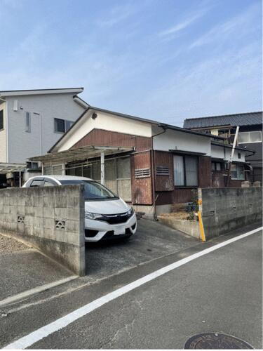 愛媛県松山市新浜町 880万円