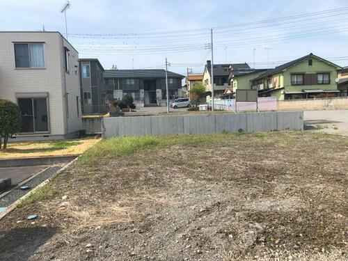 群馬県沼田市東原新町 860万円