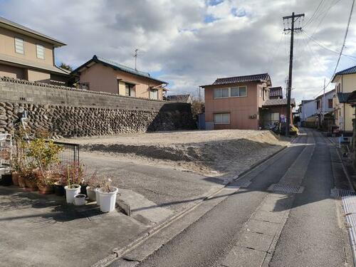 愛知県一宮市木曽川町里小牧字本茅場 450万円