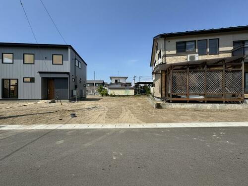 秋田県秋田市外旭川字八幡田 756万円