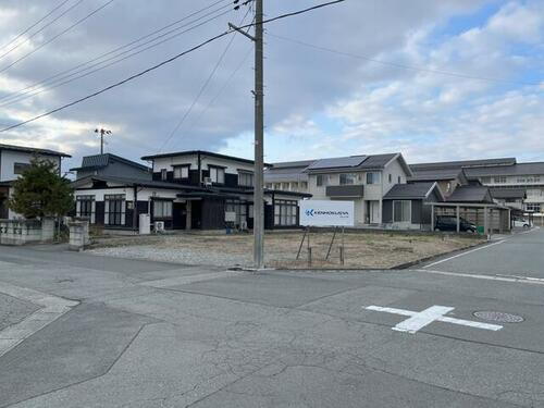 山形県村山市楯岡新高田 980万円