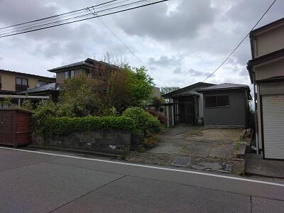 秋田県秋田市新屋元町 700万円