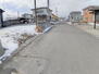 中田町（置賜駅）　２９９万円 【前面道路】接道は北西側5.00ｍの私道になっています。冬期間中は米沢市で除雪が入ります。