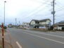 中央町２（水原駅）　４９０万円 東側の前面道路は国道49号線です。旧水原町の中心地に近く、お店もたくさんあります。
