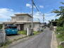 細川町字上平（永覚駅）　２４８０万円 「東側道路」<BR>前面間口約３６ｍに東側道路約４～５ｍが接しています。