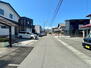 瀬名川１　２０７０万円 西側道路（2024.4.25撮影）
