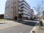 大手町（茨木市駅）　９９８０万円 現地を含む前面道路