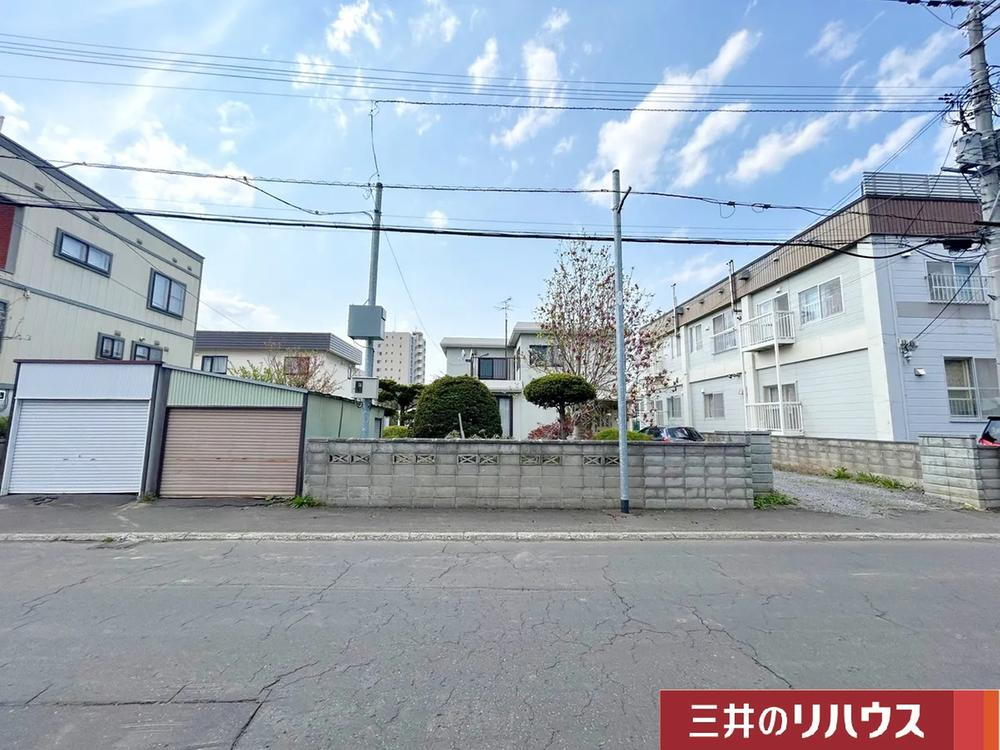 北海道札幌市東区本町一条２ 8800万円