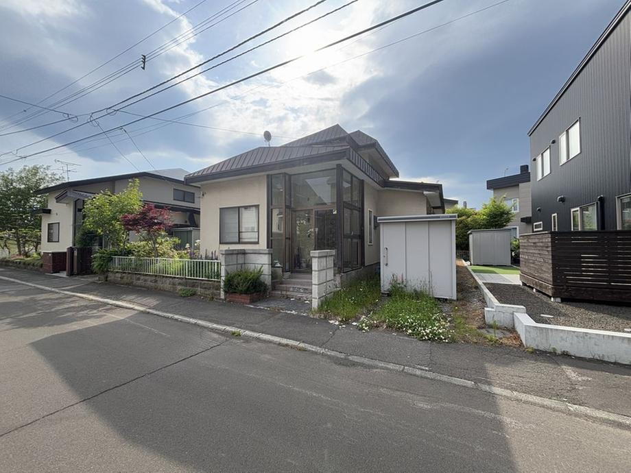 北海道札幌市清田区平岡九条２ 2000万円
