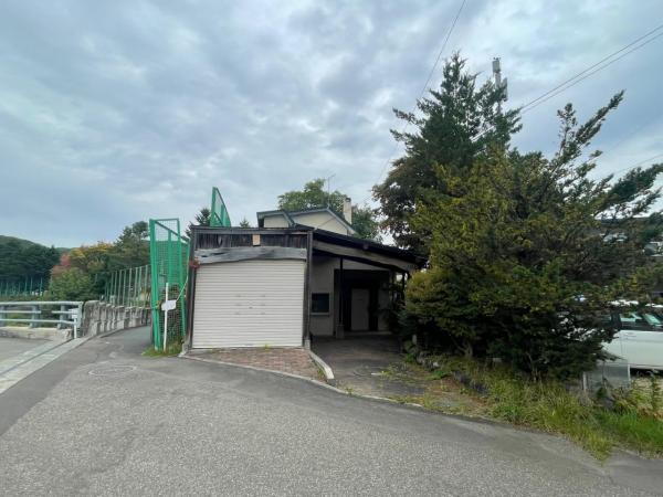 北海道札幌市南区藤野二条７ 650万円
