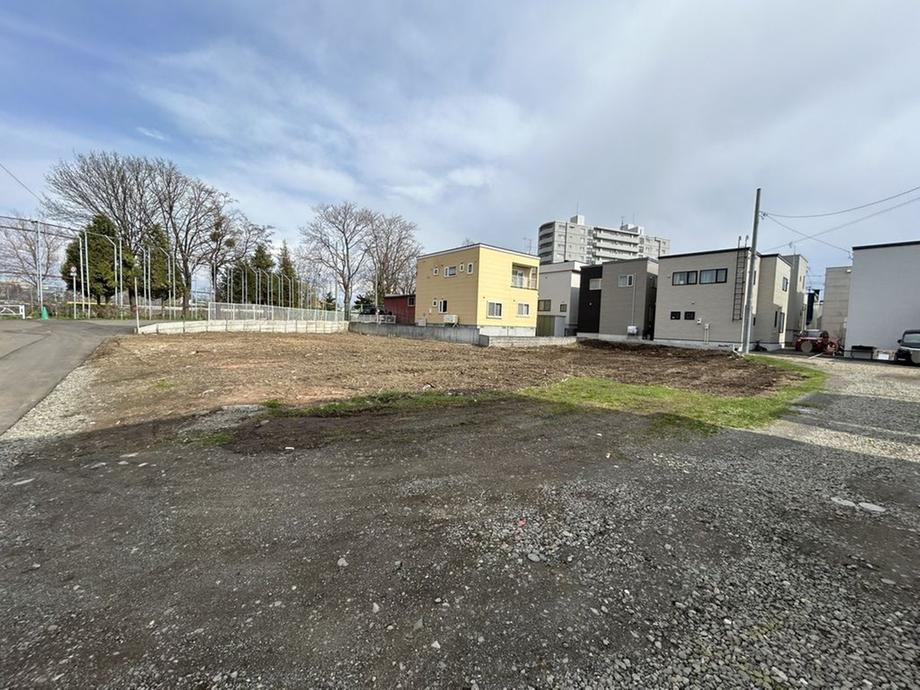 北海道札幌市南区南三十三条西８ 1790万円