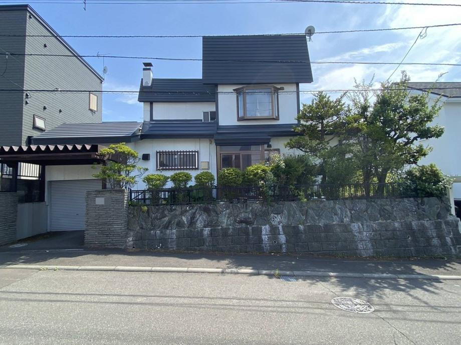 北海道札幌市豊平区西岡二条４ 1700万円