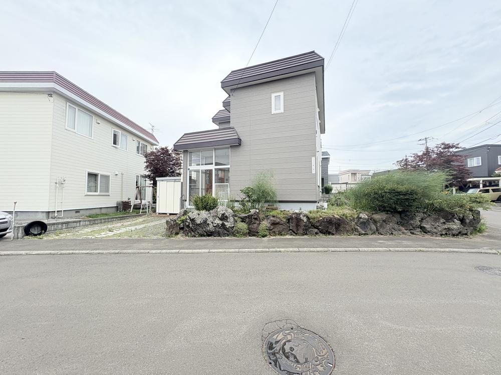 北海道札幌市清田区里塚緑ケ丘８ 1200万円