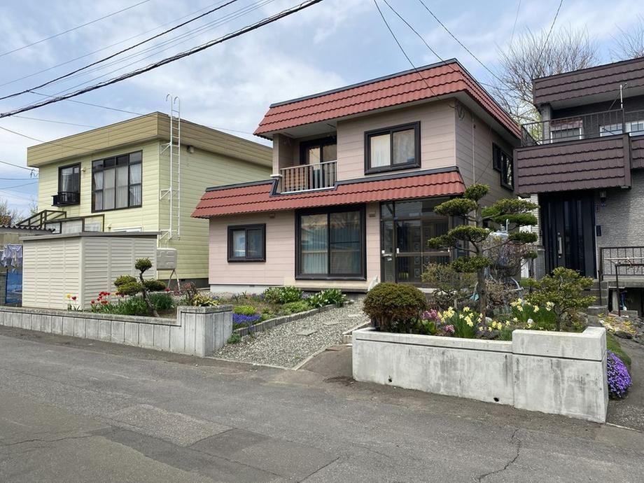 北海道札幌市豊平区西岡四条４ 2380万円
