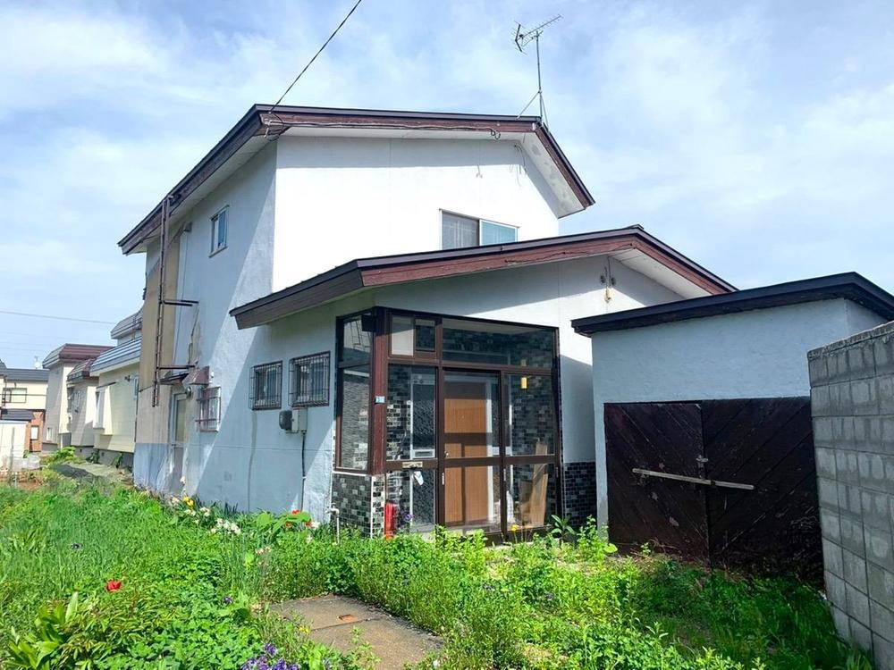 北海道札幌市南区石山一条８ 750万円
