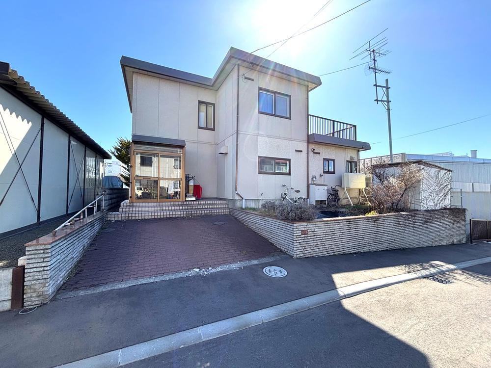 北海道札幌市白石区平和通１５丁目北 2290万円