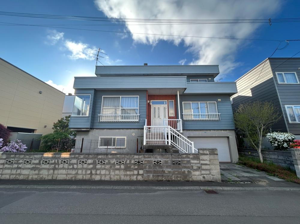 北海道札幌市白石区菊水元町一条５ 1590万円