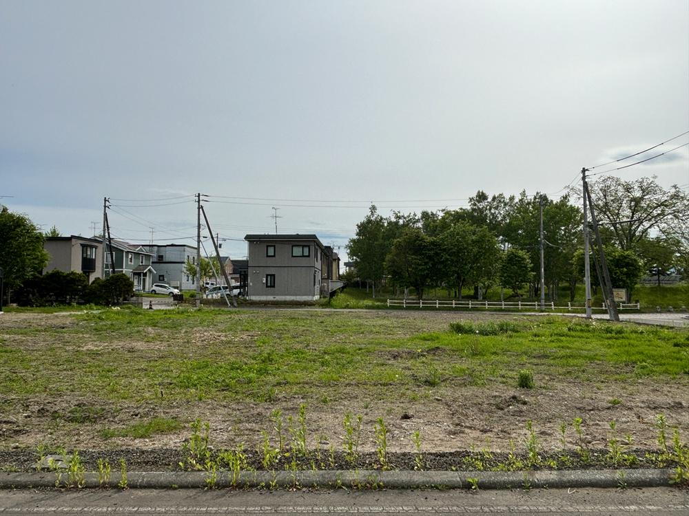 北海道恵庭市美咲野２ 885万円