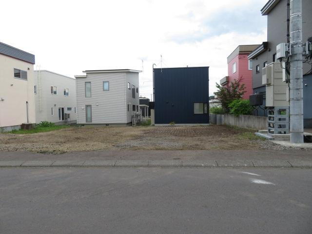 北海道札幌市南区石山二条６ 980万円