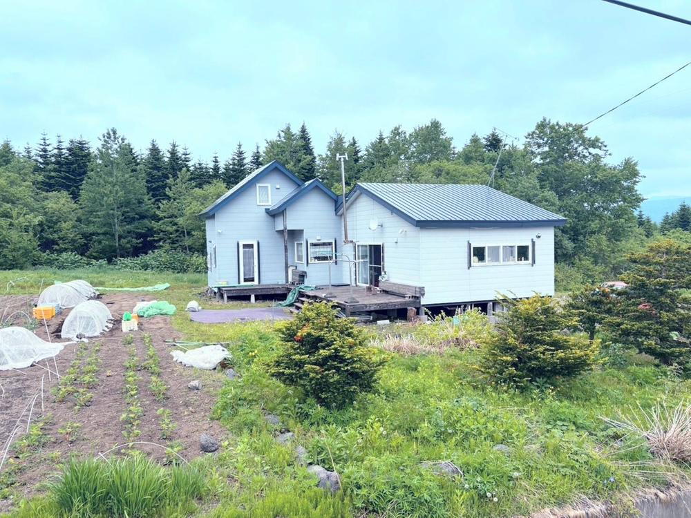 北海道虻田郡京極町字川西 3000万円