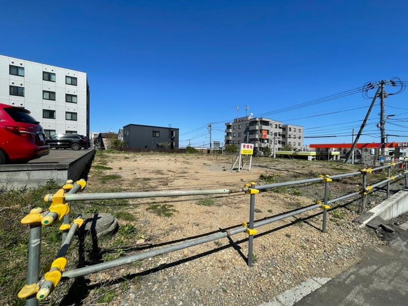 北海道札幌市西区山の手三条１１ 15000万円