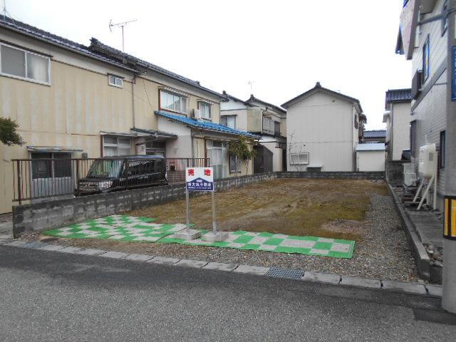 山形県酒田市千石町１ 620万円