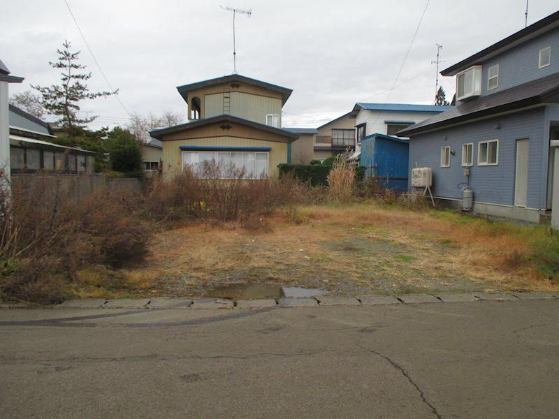 秋田県大館市比内町扇田字扇田 300万円