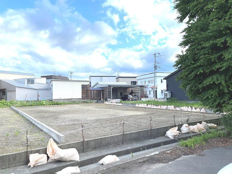 青森県青森市金沢３ 960万円
