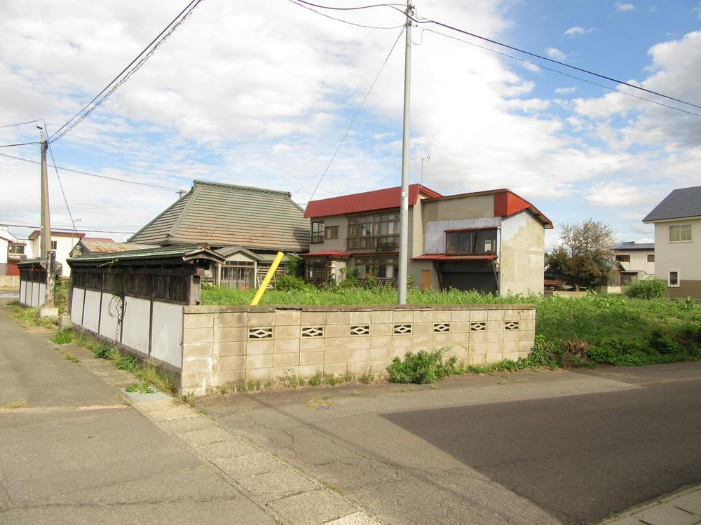 青森県南津軽郡藤崎町大字榊字種元 1000万円