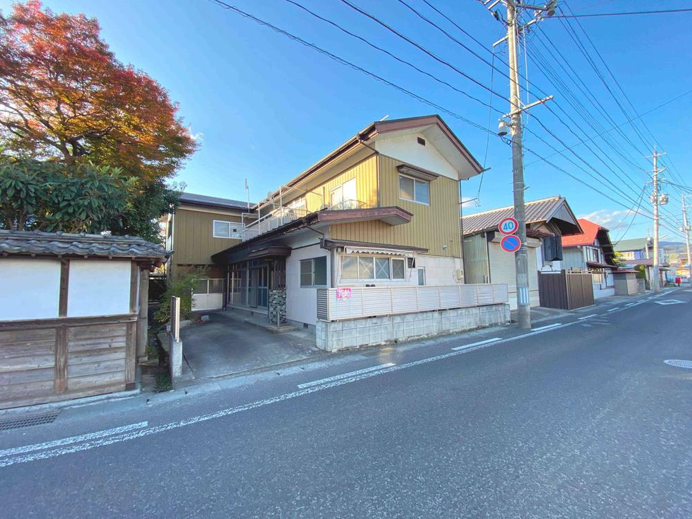 福島県福島市瀬上町字本町 800万円