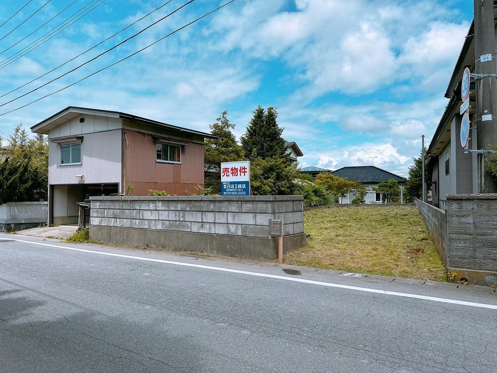 秋田県潟上市飯田川飯塚字水神端 300万円