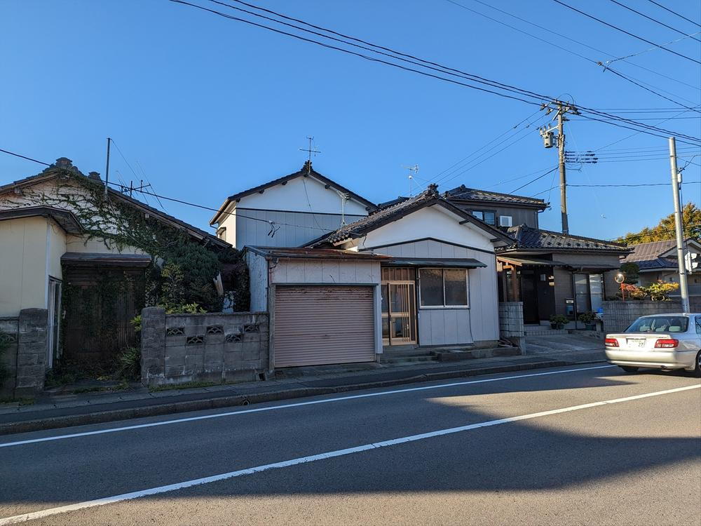 山形県酒田市亀ケ崎１ 530万円