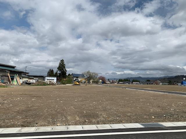 山形県米沢市中田町 土地