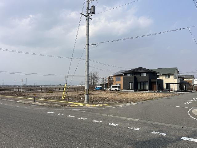 山形県天童市芳賀タウン南４ 2040万円