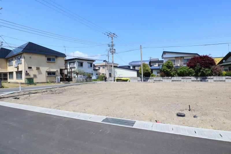 青森県弘前市大字城南１ 650万円