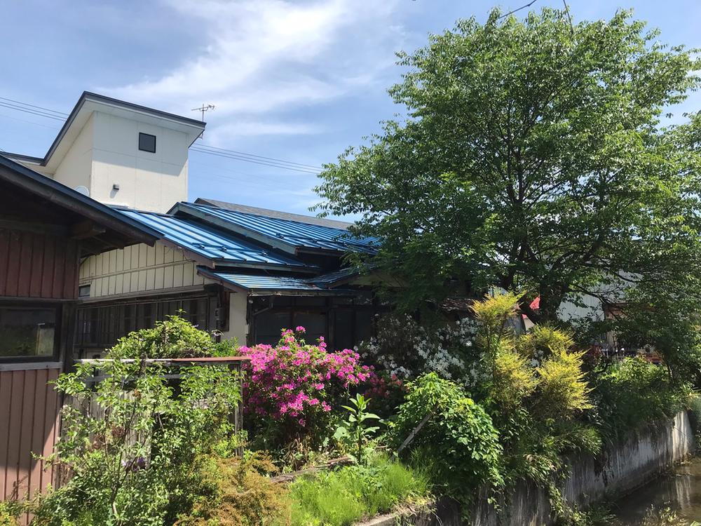 山形県長井市四ツ谷１ 350万円