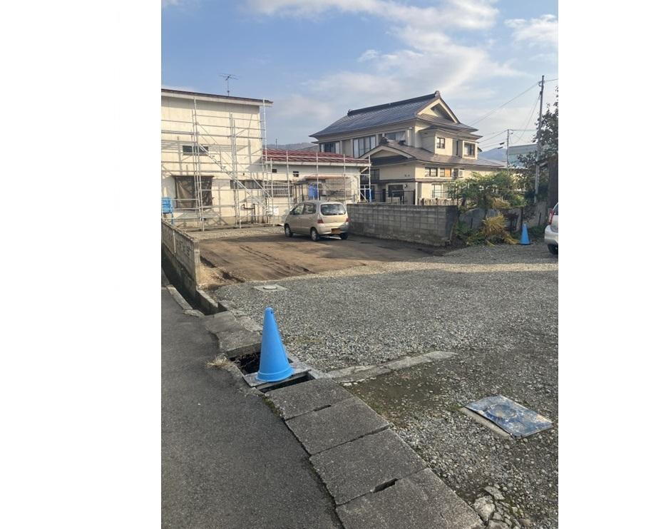 福島県会津若松市材木町２ 150万円