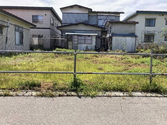 秋田県大仙市大曲上栄町 500万円