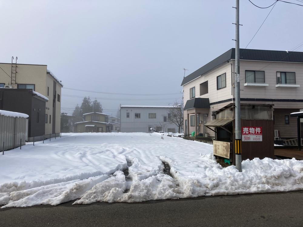 秋田県横手市本町 土地