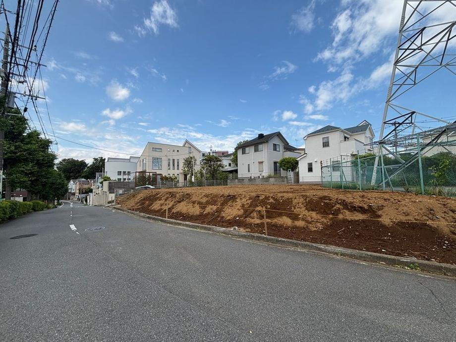 神奈川県横浜市青葉区美しが丘２ 12800万円
