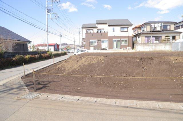 神奈川県愛甲郡愛川町中津 1300万円