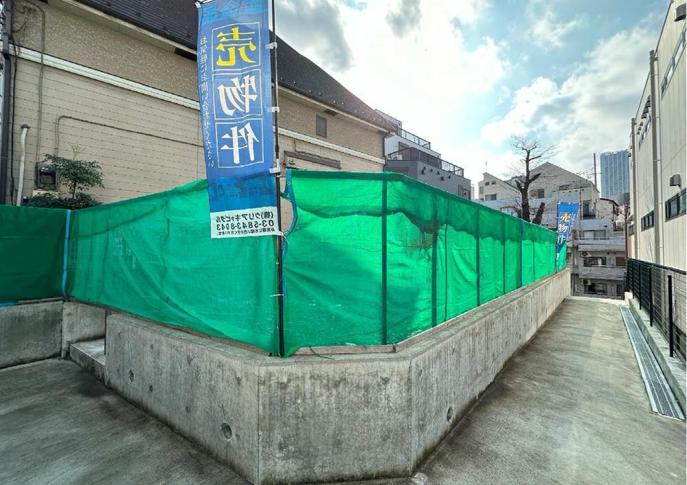 東京都新宿区荒木町 10980万円